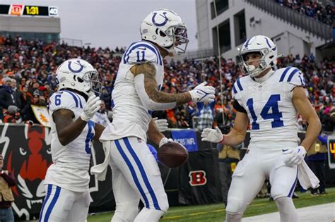 Steelers, Colts put their playoff hopes on the line in a pivotal AFC matchup